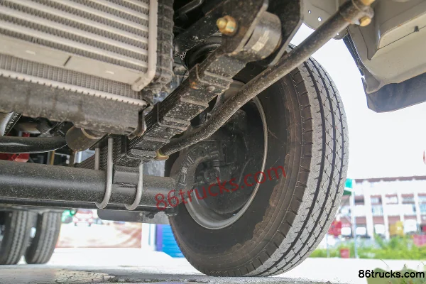 Foton Xiaoyun S1 115 ch 4X2(6 roues) 3,25 m cabine demi-avancée plateau Châssis (3) | 86Trucks