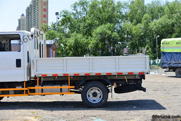 JMC Kaiwei Medium Body 143hp 4X2(6 wheels) 3.2m Double Row Flatbed Light Truck (China VI)(Hydraulic Brake) (2) | 86Trucks
