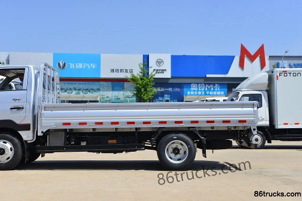 Lanqing Ling R 2.3L Diesel 140 hp 4X2(6 wheels) Zhuchi 5-speed 4.05m single-row flatbed micro truck Body (1) | 86Trucks