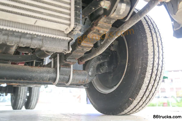 Foton Xiaoyun S1 115hp 4X2(6 wheels) 3.67m single-row stake truck Chassis (3) | 86Trucks