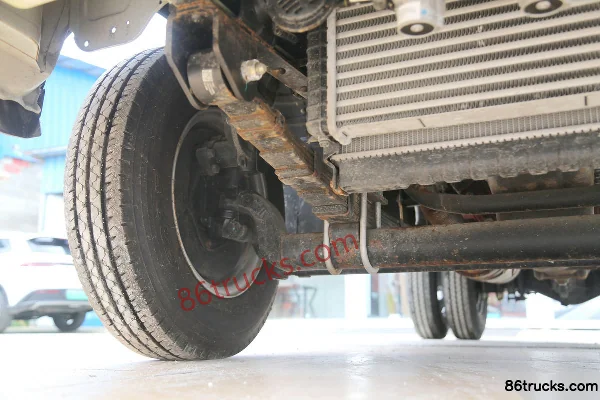 Foton Xiaoyun S1 115hp 4X2(6 wheels) 3.67m single-row stake truck Chassis (2) | 86Trucks