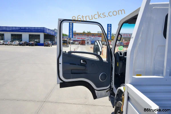Kama K1 1.6L 120 hp 4X2(6 wheels) Gasoline 4.2m Single Row Flatbed Mini Truck Cab (1) | 86Trucks