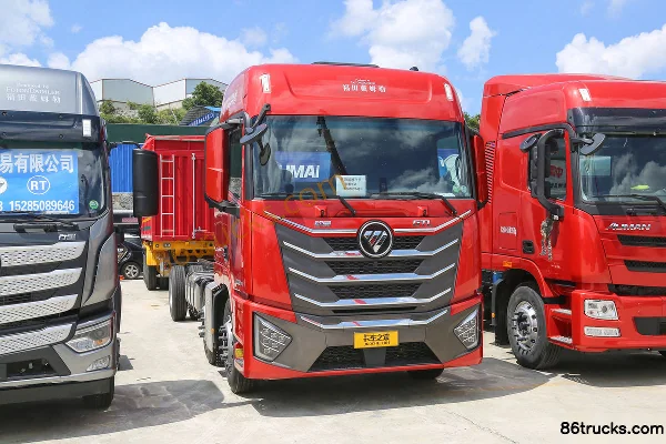 Foton AumanGTL Star Wing Pro Edition 8.5L Diesel 360 hp 8X2(10 wheels) Fast Gear 12-Speed 9.53m Stake Truck Exterior