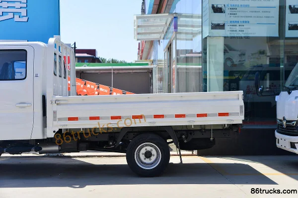 Foton V Card 2L Gasoline 144hp 4X2(6 wheels) Dongan 5-speed 2.7m Double Row Flatbed Mini Truck Body (2) | 86Trucks