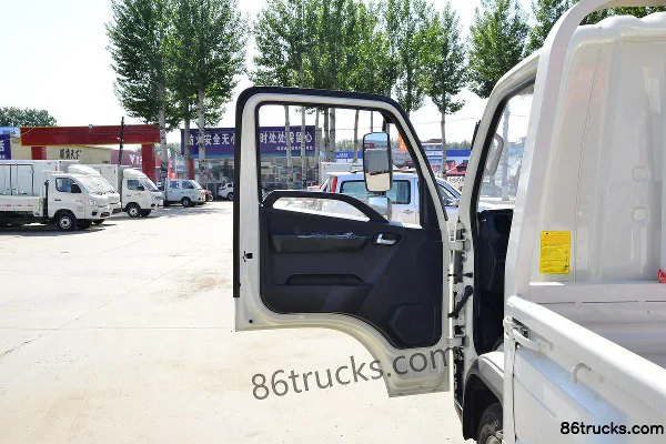 Foton Times Linghang S1 150hp 4X2(6 wheels) 4.22m Single-row Cab Flatbed Light Truck (1) | 86Trucks