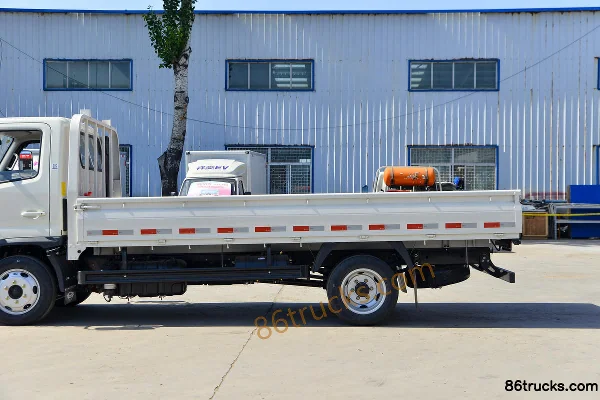 Foton Times Linghang S1 150hp 4X2(6 wheels) 4.22m Single-row Cab Flatbed Light Truck Body (2) | 86Trucks