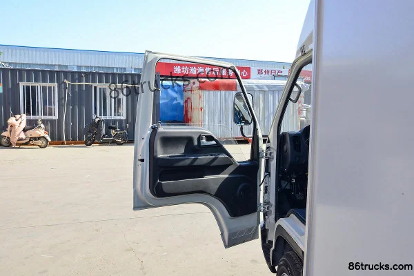 Foton Shidai Xiaoka Star 2 95 ch 4X2(6 roues) 3,67 m fourgon monoplace Cabine (1) | 86Trucks