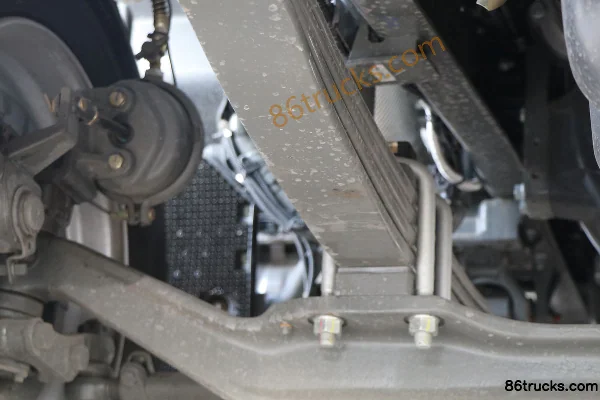 Sinotruk HOWO MAX 540hp 8X4(12 wheels) AMT Automatic Fresh Live Aquatic Products Transport Truck (Zhongxing Auto Brand) Chassis (3) | 86Truc