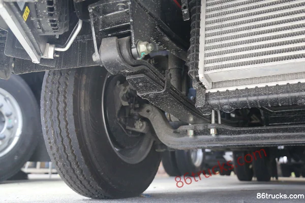 Foton Aumark X Dream Edition 122hp 4X2(6 wheels) 3.83m half-cab stake-side light truck Chassis (2) | 86Trucks