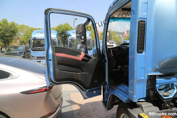 Lanqing Yue EH Pro Air Brake 4.18m Single Row Pure Electric Cargo Truck with Grille FinDreams 131.98kWh 4X2(6 wheels) Interior (1) | 86Truck