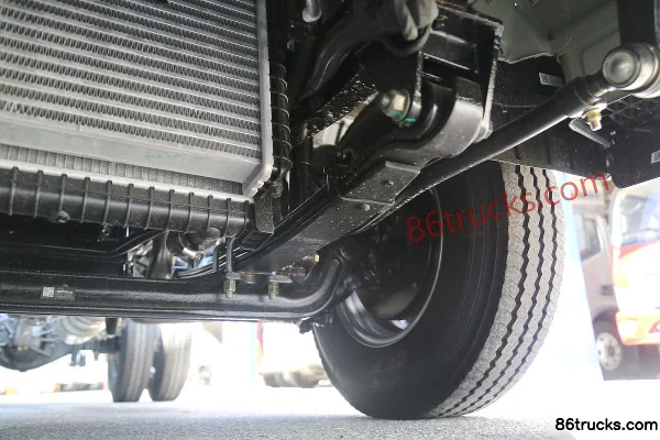 Foton Aumark X Dream Edition 122 hp 4X2(6 wheels) 3.36m semi-crew cab van light truck (air brake) Chassis (3) | 86Trucks