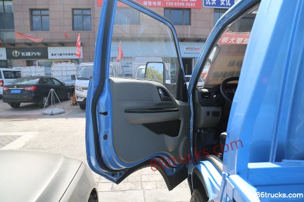 Lanqing Auto Ling ER 4.5T 4.03m Single Row Pure Electric Flatbed Micro Truck 66.84kWh 4X2(6 wheels) Interior (1) | 86Trucks