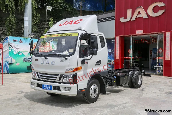 JAC Junling V6 160hp 4X2(6 wheels) 3.82m Crew Cab Van Light Truck Exterior (3) | 86Trucks