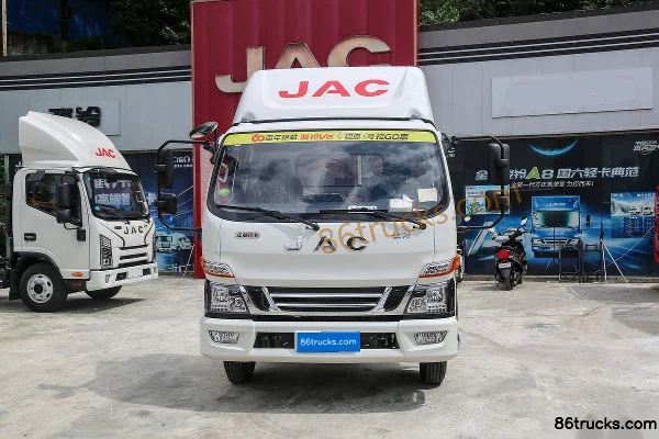 JAC Junling V6 160hp 4X2(6 wheels) 3.82m Crew Cab Van Light Truck Exterior (2) | 86Trucks