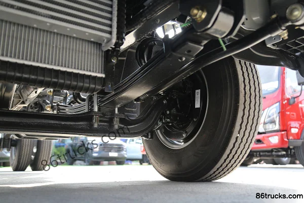 Foton Aoling Xin Jieyun version Pro 151 ch 4X2(6 roues) 4,14 m camion léger fourgon à cabine simple Châssis (3) | 86Trucks