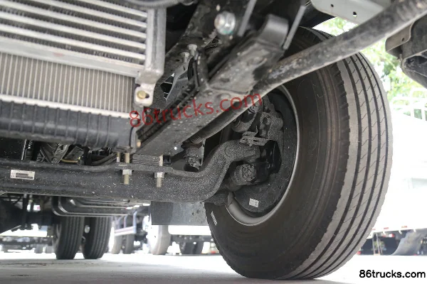 JAC Aoyun 2.5L Diesel 137hp 4X2(6 wheels) WLY 5-speed Air Brake 4.18m Single Row Flatbed Light Truck Chassis (3) | 86Trucks