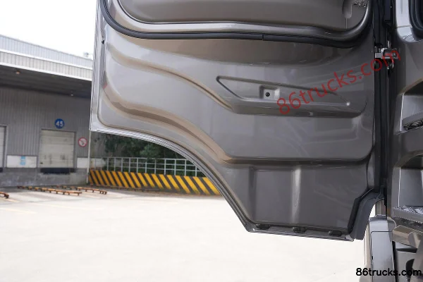 Scania S Series 560 hp 6X2R Tractor Truck (Model S 560 6x2(8 wheels) ) Cab (3) | 86Trucks