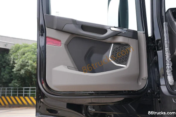 Scania New R Series 500 hp 6X2R Tractor Truck (Model R 500 6x2(8 wheels) ) Cab (2) | 86Trucks
