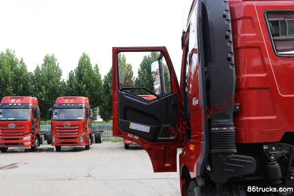 FAW Jiefang J6G Pilot Edition 7.8L Diesel 360hp 4X2(6 wheels) FAW Jiefang 12-Speed AMT Automatic 9.6m Box Cargo Truck Cab (1) | 86Trucks