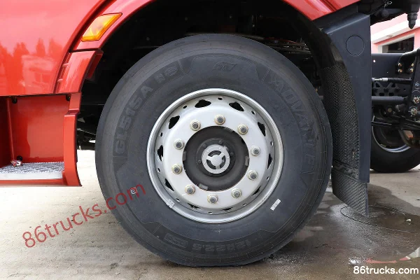 FAW Jiefang J6V Elite Edition 350hp 6X2(8 wheels) 9.65m AMT Automatic Flatbed Cargo Truck Chassis (2) | 86Trucks