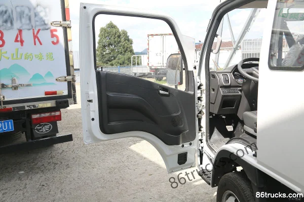 Yuejin Fuxing S80 95hp 4X2(6 wheels) 3.22m crew cab stake truck mini truck (China VI) (1) | 86Trucks