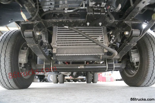 Yuejin Fuxing S80 95hp 4X2(6 wheels) 3.22m crew cab stake truck mini truck (China VI) Chassis (1) | 86Trucks