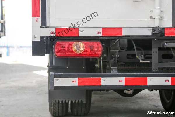 Yuejin Fuxing S80 95hp 4X2(6 wheels) 3.22m crew cab stake truck mini truck (China VI) Body (3) | 86Trucks