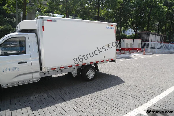 Ruichi EC71L Pioneer Type I 4X2(6 wheels) 3.24m Single Row Pure Electric Refrigerated Truck 50.38kWh Body (1) | 86Trucks