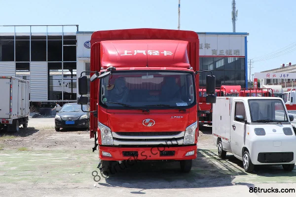 Yuejin Chaoyun C100-33 116 hp 4X2(6 wheels) 3.15m Double Row Stake Truck Exterior (2) | 86Trucks