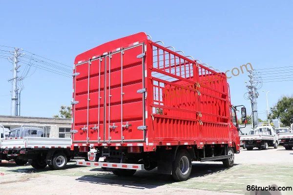 Yuejin Chaoyun C100-33 116 hp 4X2(6 wheels) 3.15m Double Row Stake Truck Body (3) | 86Trucks