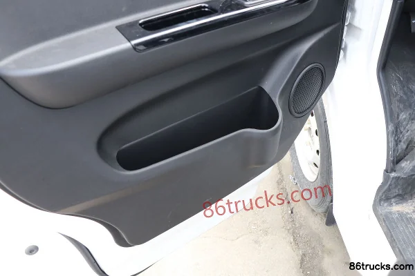 Foton Zhiling EV6 Fast Charge Edition 3.2T 2-Seat 4.89m Pure Electric Enclosed Truck (Huichuan Motor) 41.86kWh Cab (2) | 86Trucks