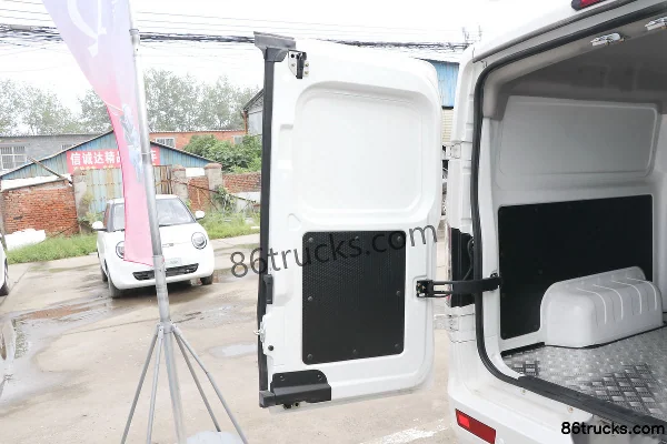 Foton Zhiling EV6 Fast Charge Edition 3.2T 2-Seat 4.89m Pure Electric Enclosed Truck (Huichuan Motor) 41.86kWh Cargo Box (2) | 86Trucks