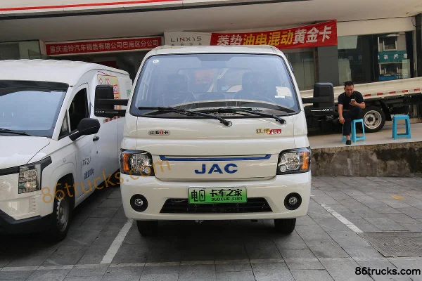 JAC Kaida HX6 3.5T 3.8m Single Row Plug-in Extended Range Hybrid Flatbed Mini Truck 17.28kWh 4X2(6 wheels) Exterior (3) | 86Trucks