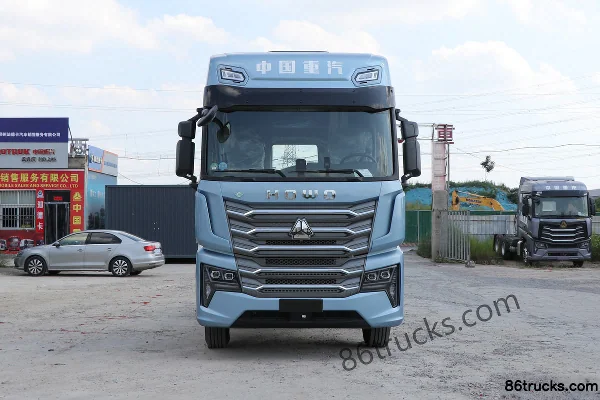 Sinotruk HOWO TS7 Heavy Truck 630 hp 6X4(10 wheels) LNG Automatic Tractor Truck (Hydraulic Retarder) Exterior (2) | 86Trucks