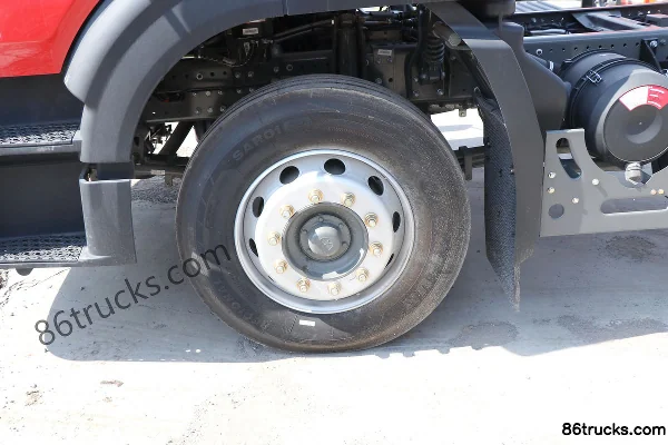 Sinotruk HOWOMATE version super 6,9L diesel 290 ch 4X2(6 roues) Sinotruk 8 vitesses 6,75 m camion porteur à ridelles Châssis (3) | 86Trucks
