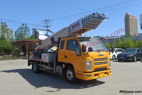 JMC New Shunda 122hp 4X2(6 wheels) 32m Single Row Moving Truck (Gaoliya Brand) Exterior