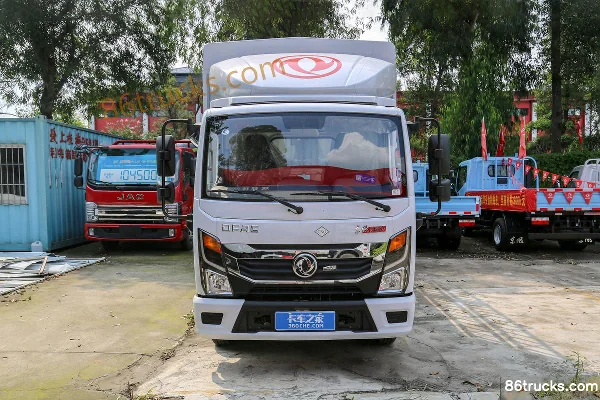 Dongfeng Captain Nebula K5 2.0L 150hp 4X2(6 wheels) Gasoline 4.02m single-row stake truck Exterior (2) | 86Trucks