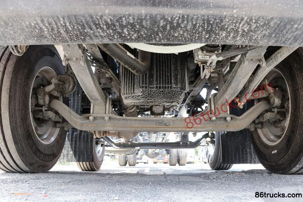 Sinotruk Sitrak G7S 350 ch 6X2(8 roues) Camion porteur 9,6 m avec hayon élévateur (AMT automatique) Châssis (1) | 86Trucks