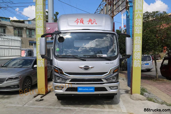 Forland Linghang G6 2.5L Diesel 176hp 4X2(6 wheels) Fast Gear 8-Speed 3.83m Semi-Row Flatbed Light Truck Exterior (2) | 86Trucks