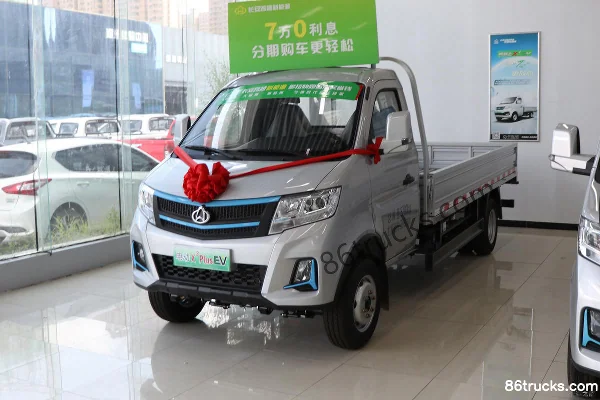 Changan Kuayue King X3 PLUS EV 3.7T 3.6m single-row pure electric flatbed mini truck 55.7kWh 4X2(6 wheels) Exterior (3) | 86Trucks