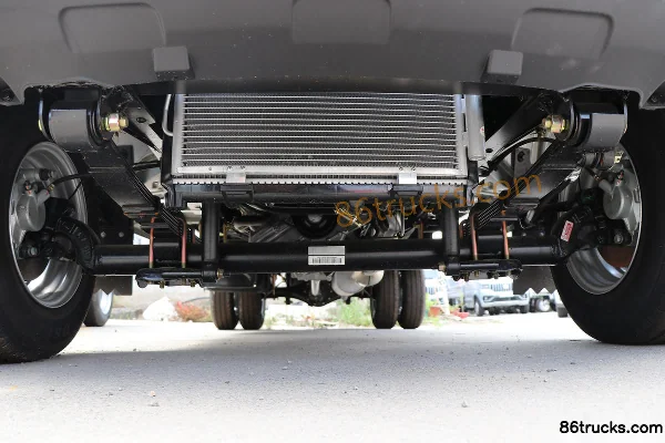 Changan Kuayue Wang X3 PLUS Comfort 1.6L CNG 105hp 4X2(6 wheels) Dongan 5-speed 2.75m Double Row Cage Micro Truck Chassis (1) | 86Trucks