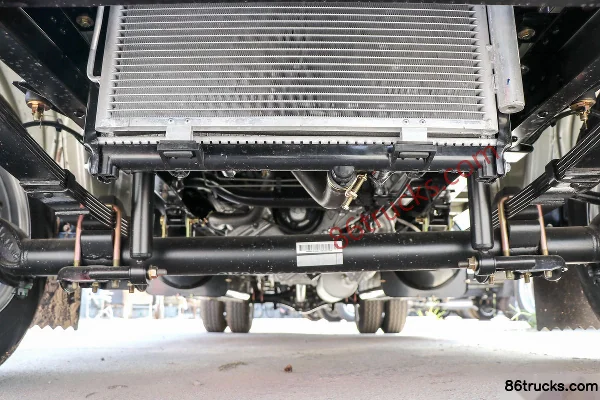 Changan Kuayue King X7 Comfort Edition 2.0L 122hp 4X2(6 wheels) CNG 3.7m single-row flatbed light truck (China VI) Chassis (1) | 86Trucks