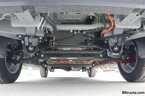 SRM Xinyuan E3 2024 Luxury 2.8T 4.555m Electric Panel Van 38.64kWh Chassis (1) | 86Trucks