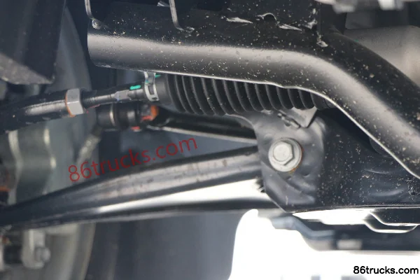 Jinbei Golden Sea Lion M 2024 Engineering Lion 112 hp 1.5L Gasoline 7-Seat Light Bus Chassis (3) | 86Trucks