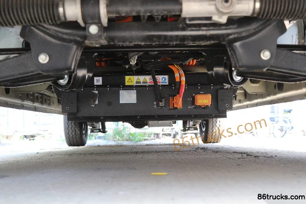 Foton Zhiling EV7 version charge rapide et lente 3,3T 2 places 5,42 m fourgon électrique Châssis (1) | 86Trucks