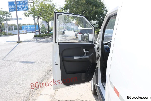 Foton Zhilan Elf E7 2024 Model 2-seat 5.395m pure electric panel van 46.36kWh Cab (1) | 86Trucks