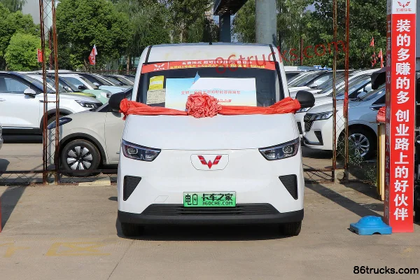 Wuling Yangguang Version Pratique 2024 2,9T 2 places 4,985 m fourgon électrique fermé 31,9 kWh Extérieur (2) | 86Trucks