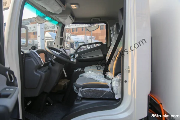 FARIZON Xingzhi H8R Pack Standard 4.5T 4.02m cabine simple camion frigorifique hybride rechargeable à autonomie étendue 77.28kWh 4X2(6 roues