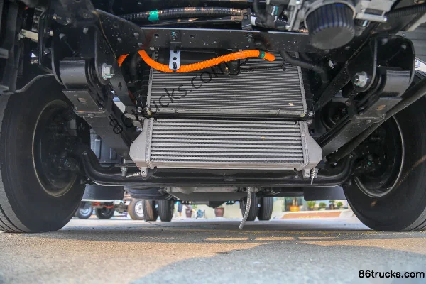 FARIZON Xingzhi H8R Pack Standard 4.5T 4.02m cabine simple camion frigorifique hybride rechargeable à autonomie étendue 77.28kWh 4X2(6 roues