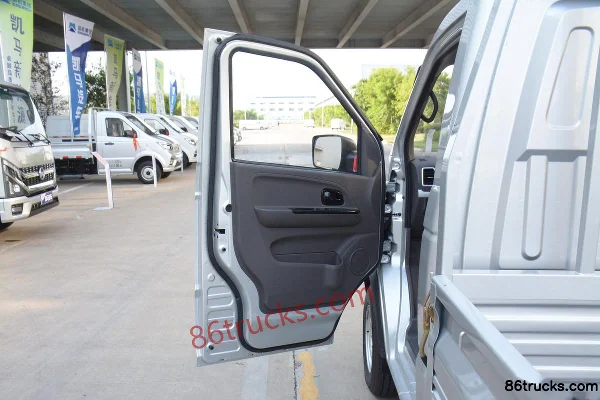 Kama Junhang EV1 3.2T 3.3m single-row pure electric panel micro truck 39.6kWh 4X2(6 wheels) Interior (2) | 86Trucks